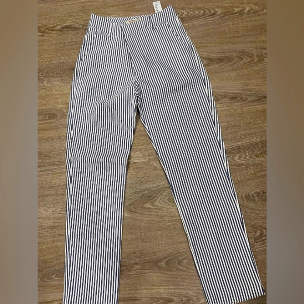 Stradivarius pants size S NWOT